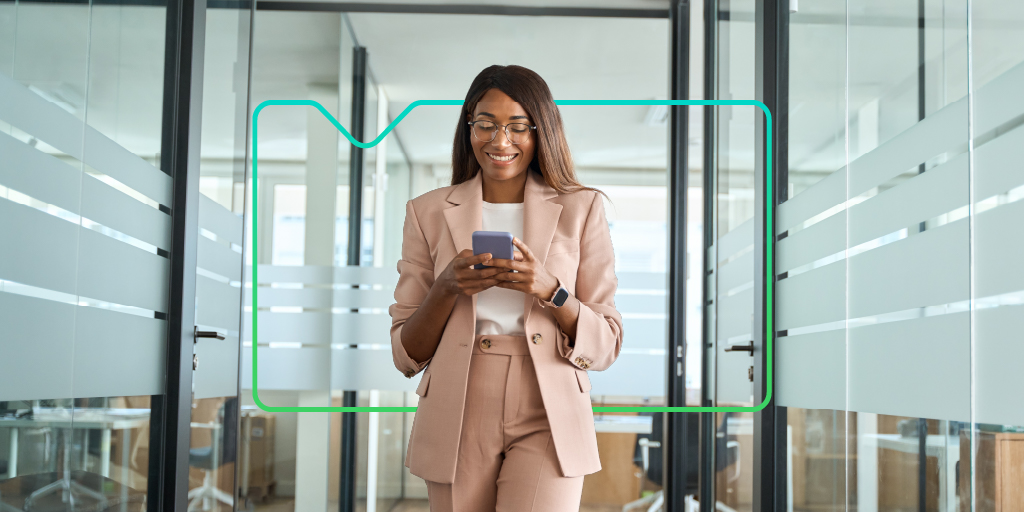 End user accesses support from mobile device for their LMS system from Synergy Learning