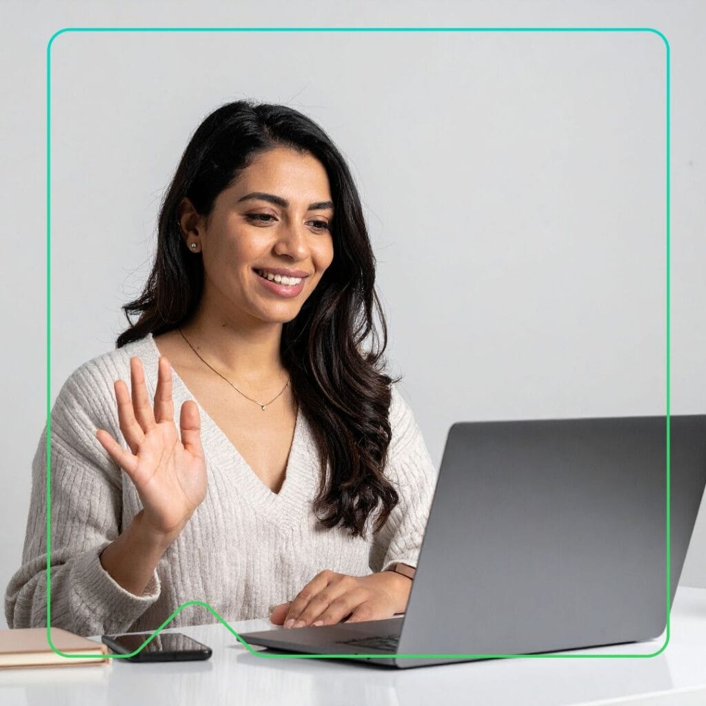 eine Person bei einem Beratungsgespräch über ihr Lernmanagementsystem